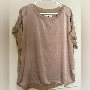 1X - Cute business casual top - Good used condition